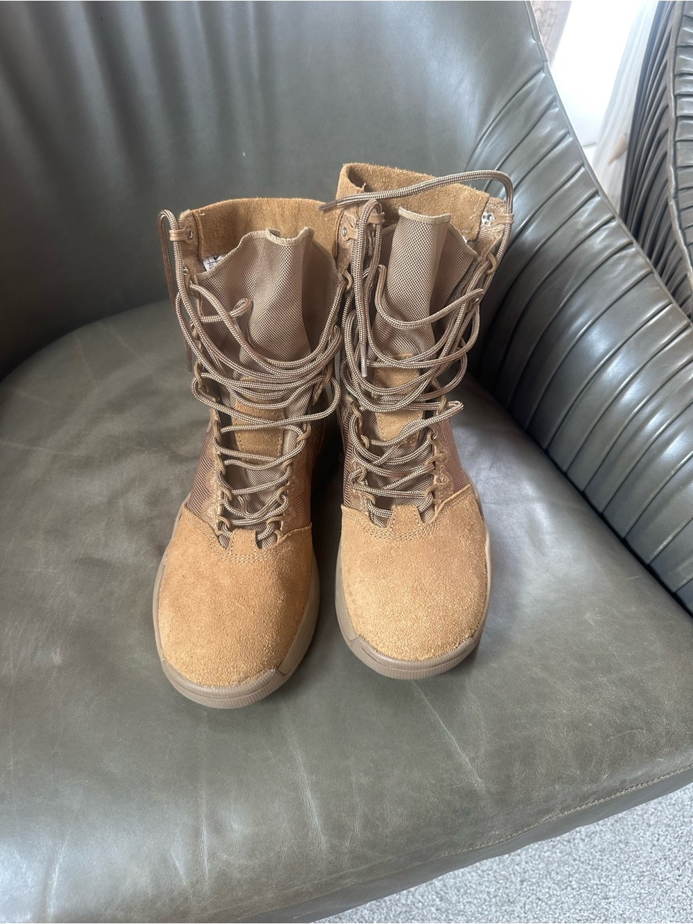 Nike Women's Tan Brown Tactical Lace-Up Boots